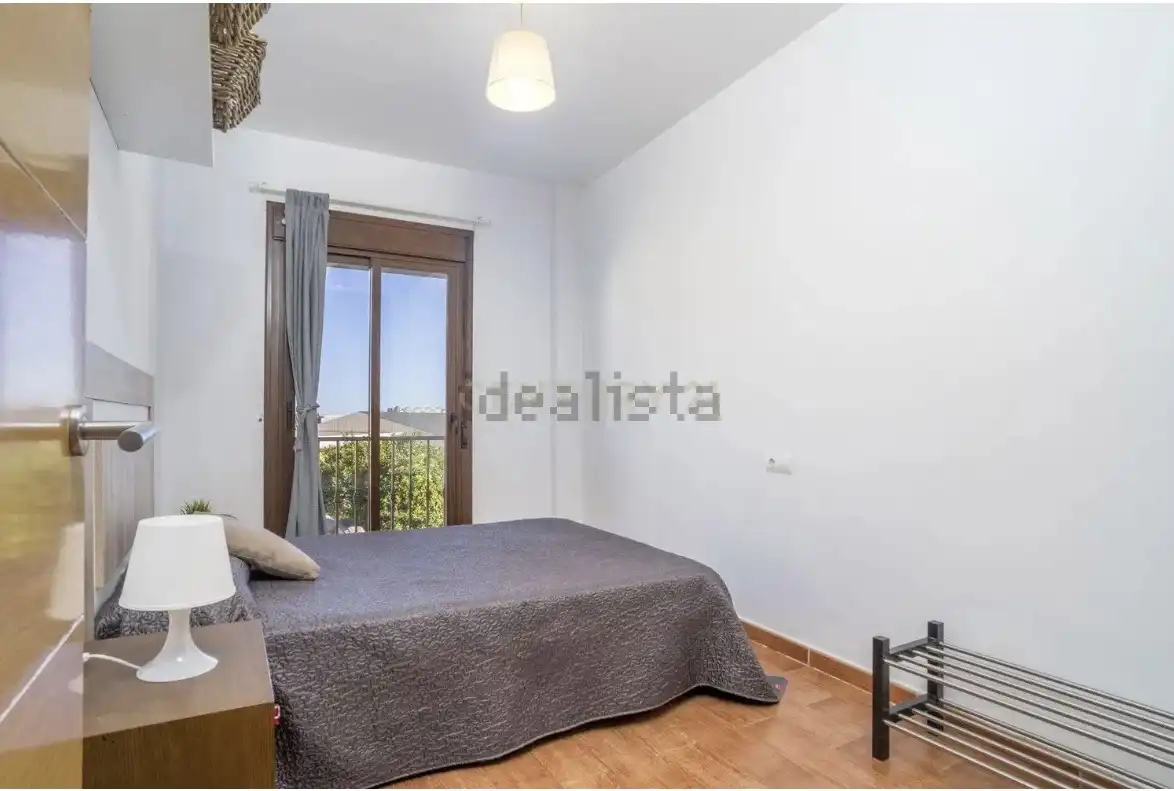 Piso en  Calle Hermanos Cortés 24 - Foto 9