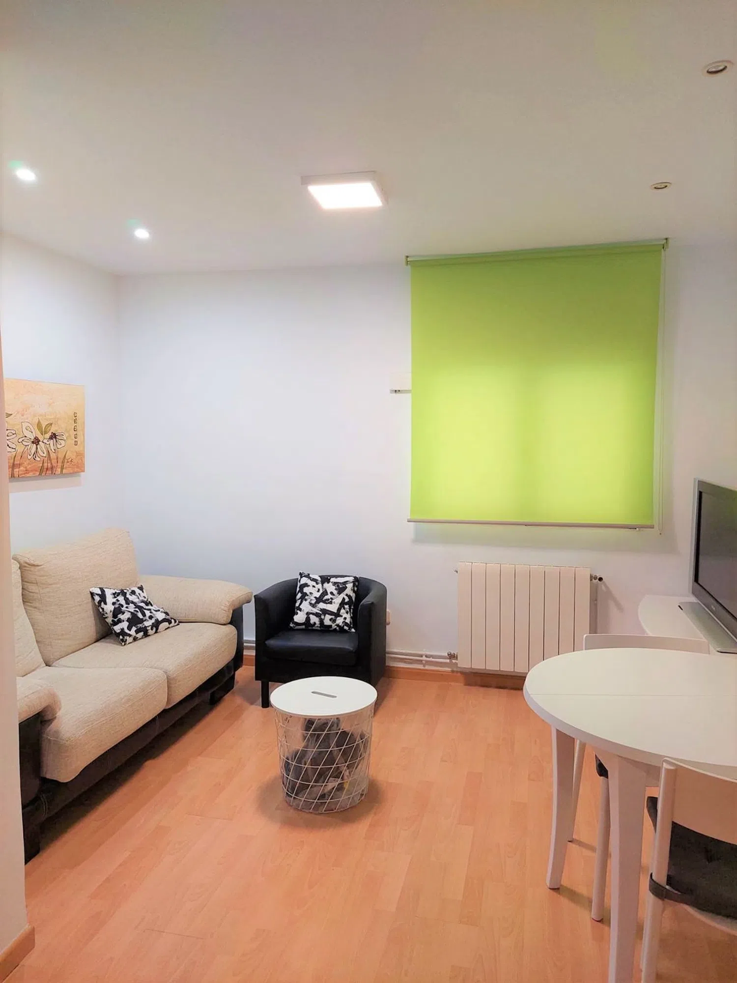 Piso en calle Río Nervión, 54 - Foto 1