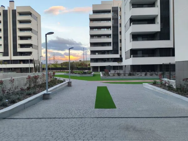 Piso en calle de Rafael Moneo, 1 - Foto 1