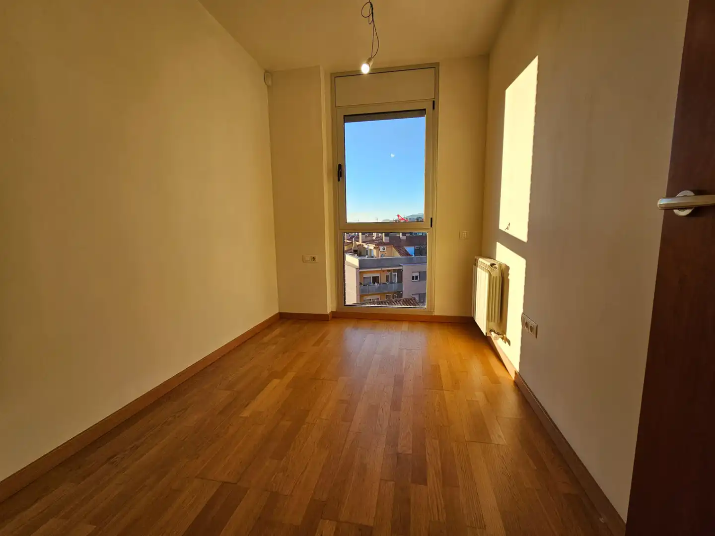 Piso en  Passeig del Vint-i-dos de Juliol - Foto 5