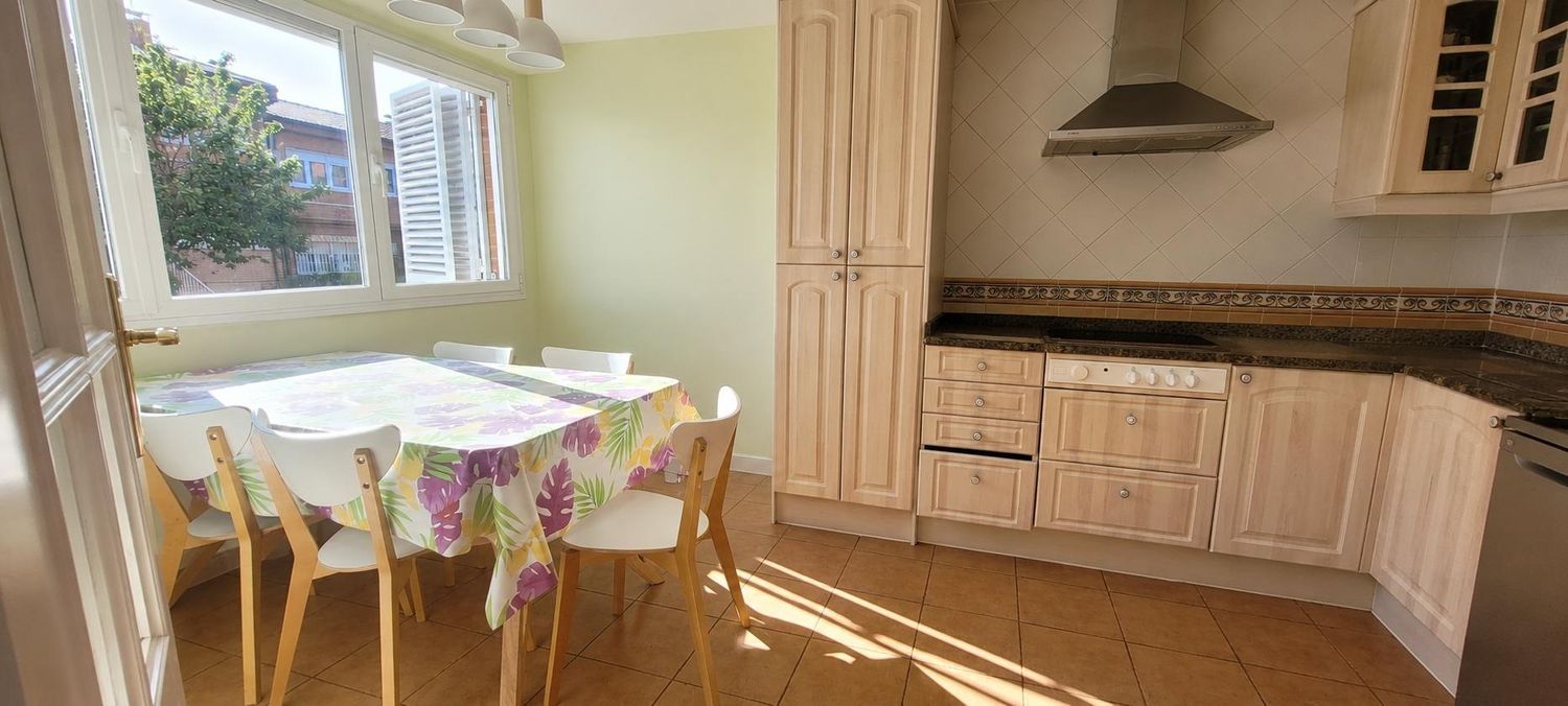 Chalet adosado en Ronda San Martín - Foto 4