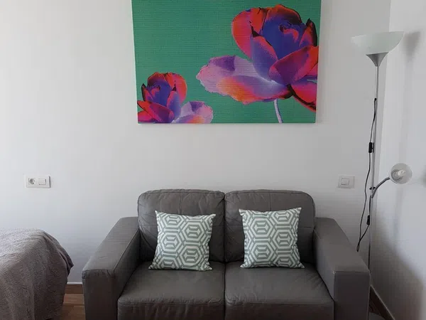 Estudio en paseo Chil, 305