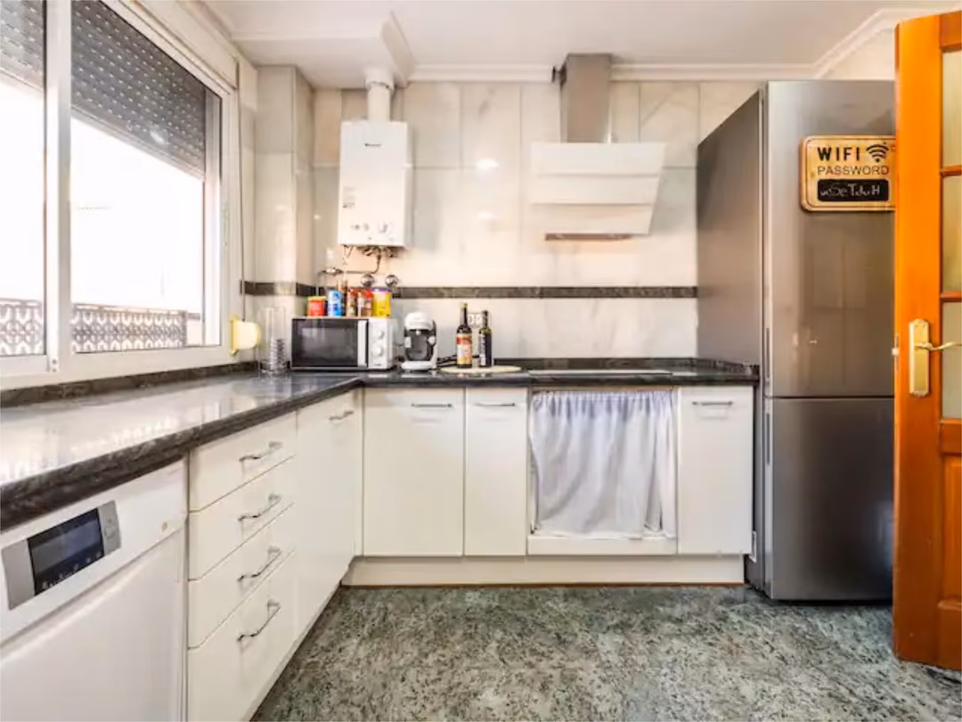 Piso en calle López Domínguez 5 - Foto 17