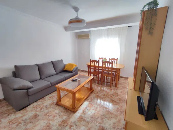 Piso en Calle Granada, 204, Altamira - Oliveros - Barrio Alto, Altamira - Oliveros - Barrio Alto - Foto 2
