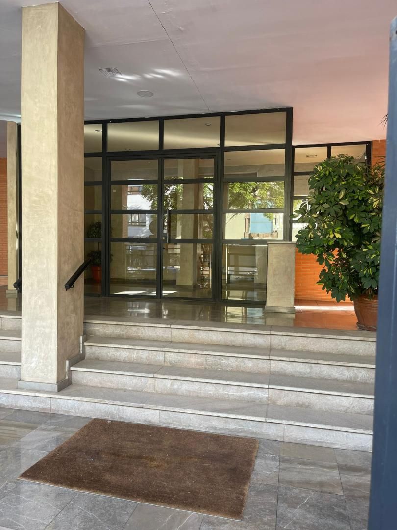 Piso en  Calle Cardenal Ilundain 12