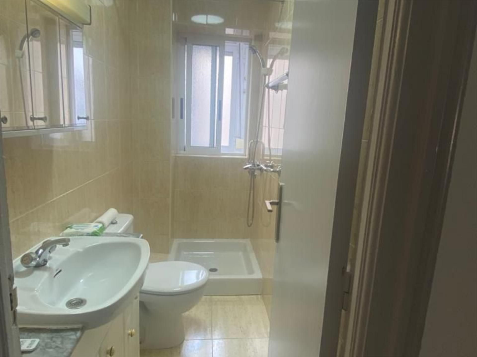 Piso en  Calle Wences Moreno 25 - Foto 2