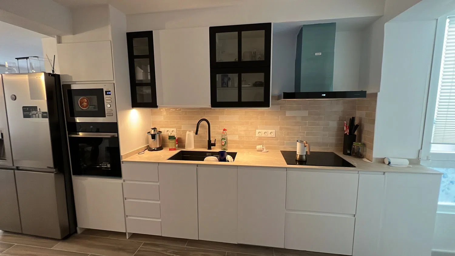 Piso en avenida del Marqués de Corbera, 27 - Foto 1