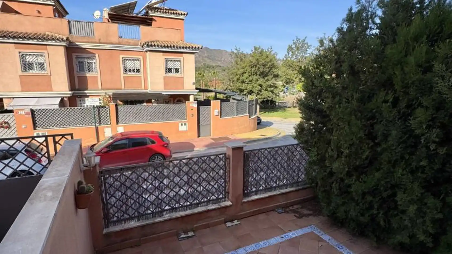 Casa adosada en  Calle Pepa Flores Marisol 30 - Foto 9