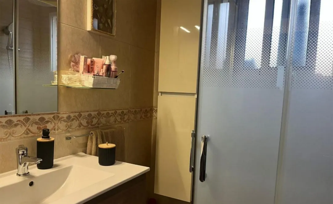 Piso en  Calle Carcabuey 3 - Foto 10