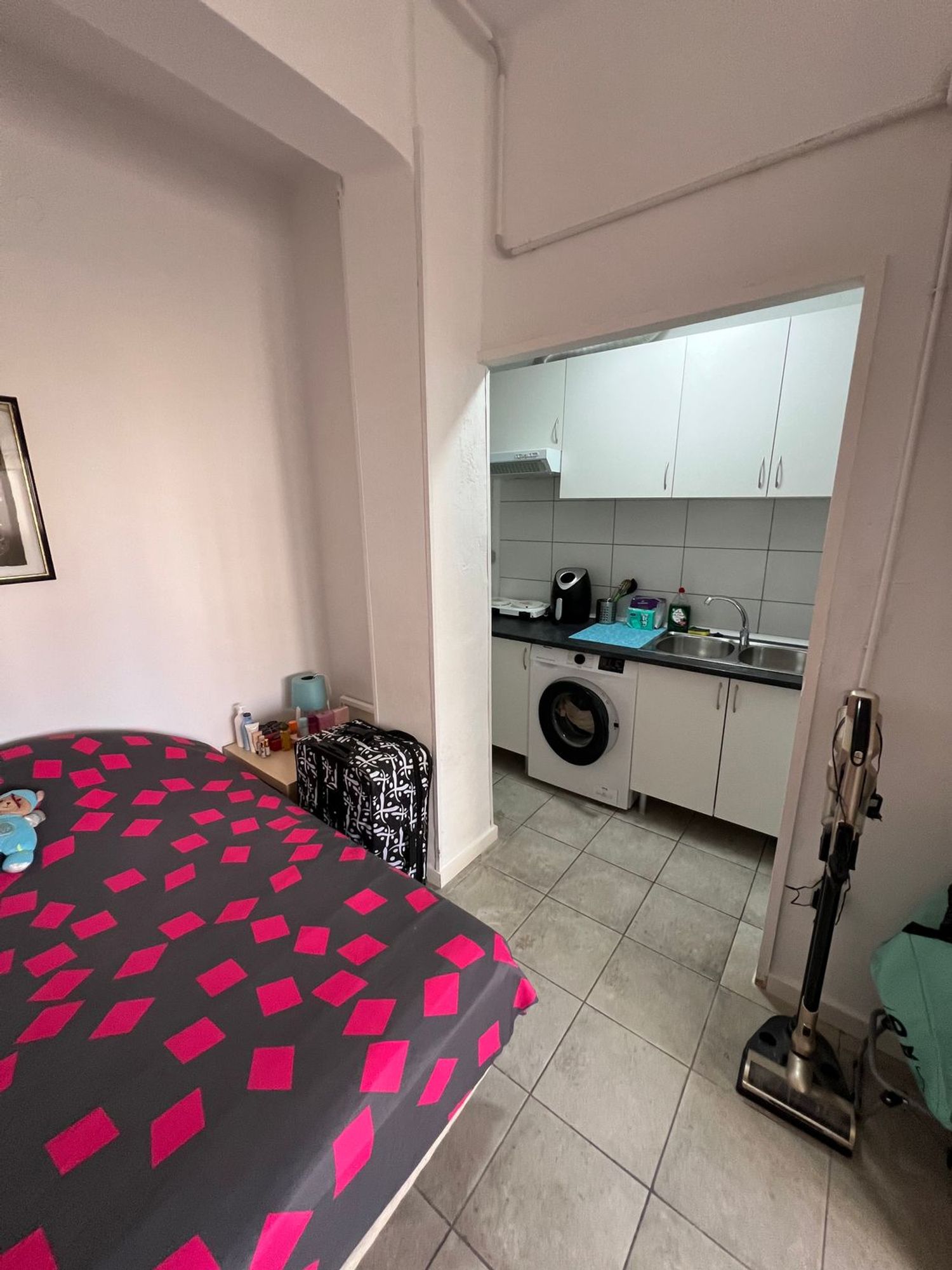 Estudio en calle de Reus, 34 - Foto 1