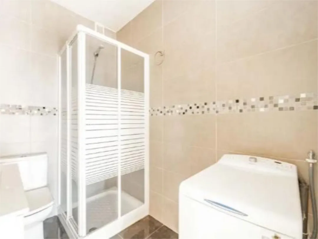 Piso en  Calle Pintor Guerrero del Castillo 2 - Foto 18