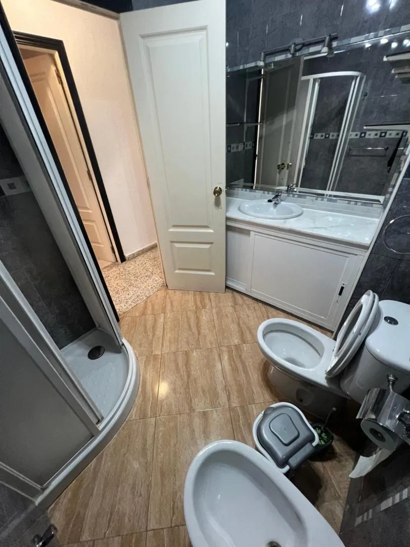 Piso en  Avenida de los Lirios Local - Foto 2