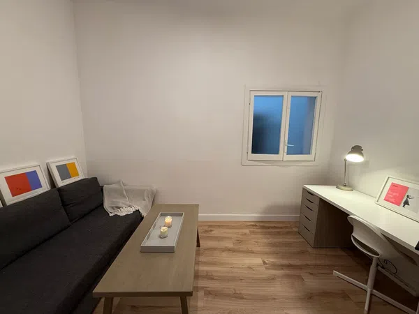 Estudio en avenida Lluís Companys i Jover, 27 - Foto 2