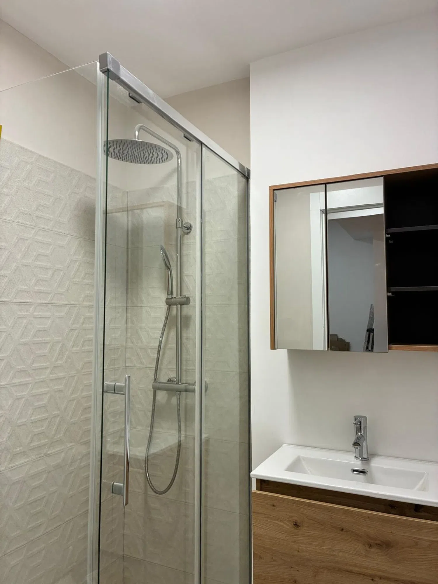 Piso en Reyes Católicos - Foto 4