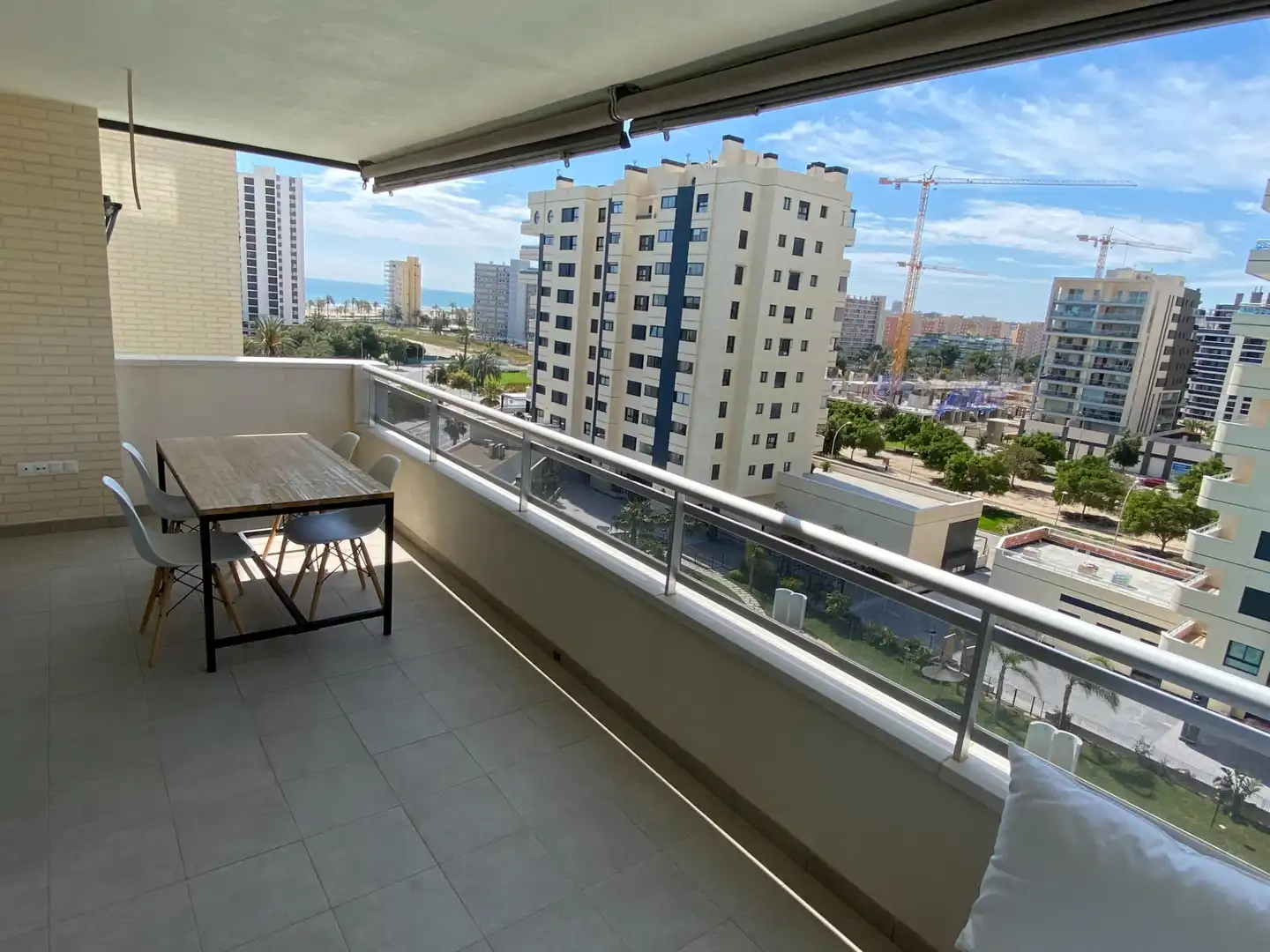 Piso en  Avenida MAESTRO JOSE GARBERI SERRANO - Foto 4