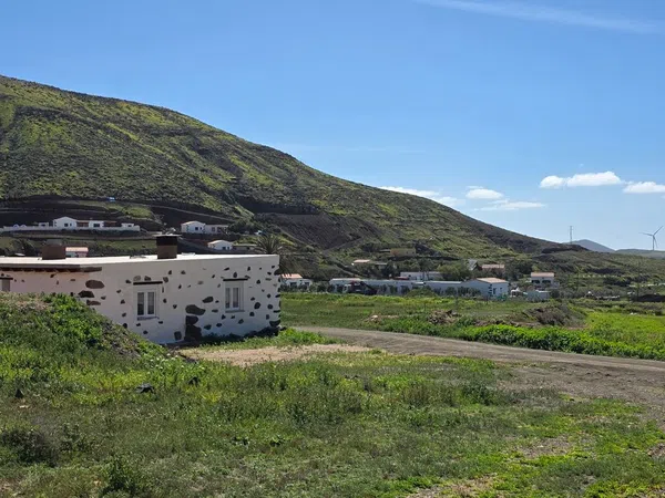 Casa terrera en Camino Montaña Hendida s/n - Foto 1