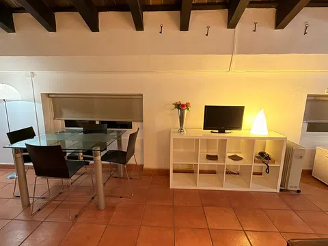 Estudio en calle del Comte de Montornés, 20 - Foto 3