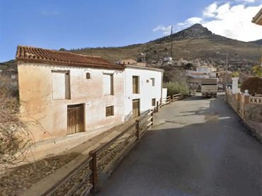 Casa adosada en  Calle Blas Infante 4 - Foto 1