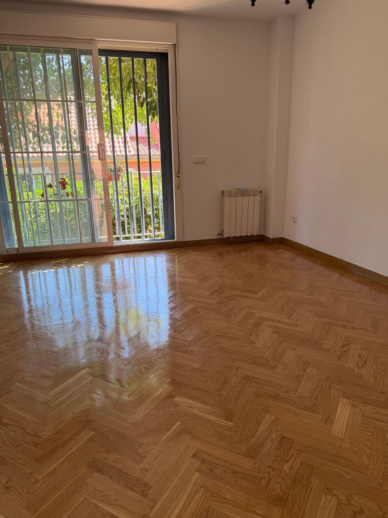 Chalet adosado en Calle Valle de Cardos, Valdezarza - Foto 9