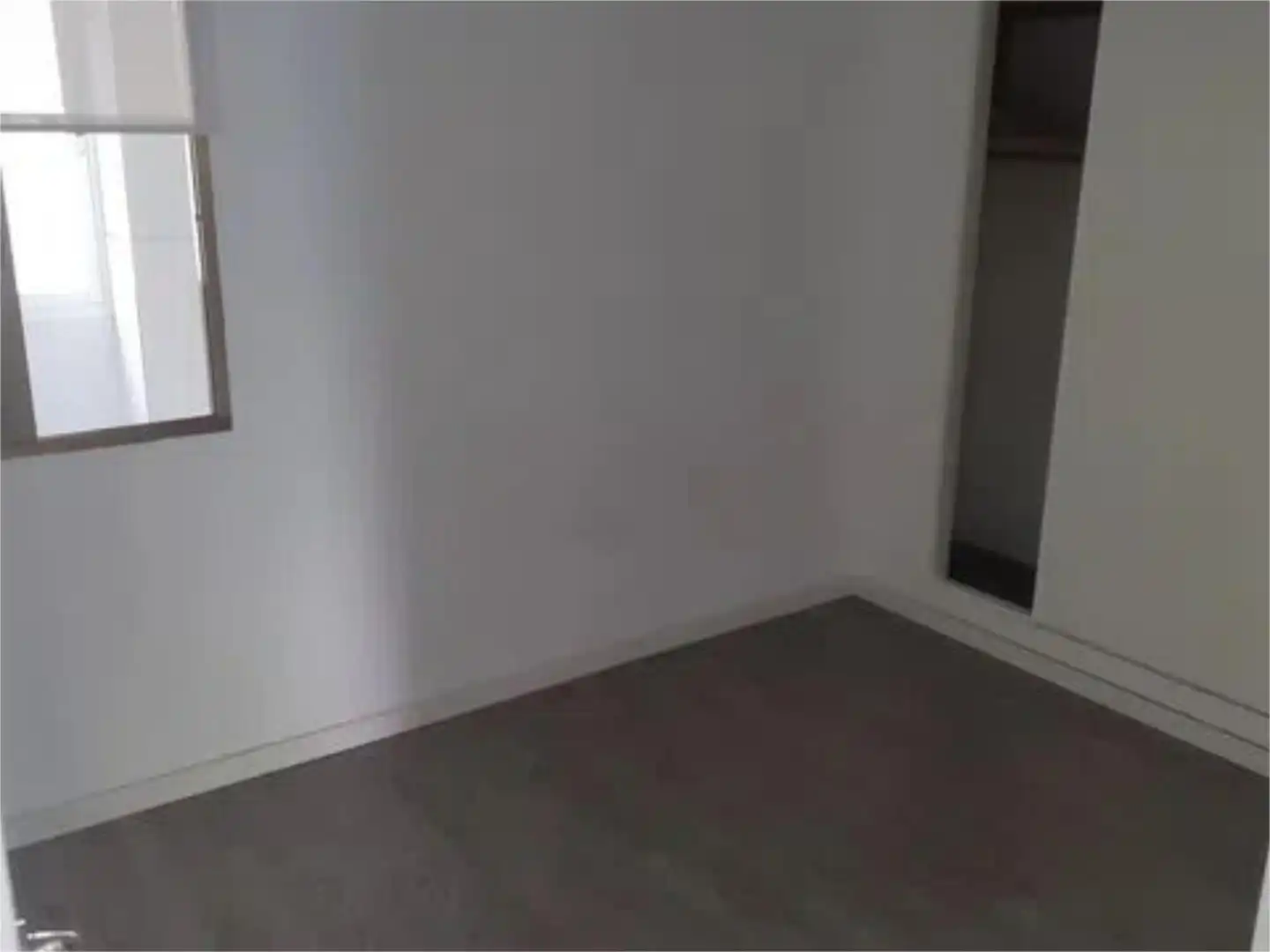 Piso en  Carrer de Tomás de Villarroya 21 - Foto 3