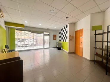 Local comercial en Vilafranca del Penedès - Foto 1