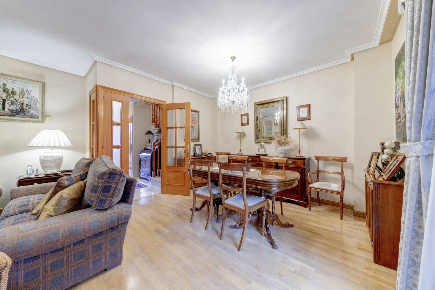 Chalet adosado en Barrio Valdezarza - Foto 11