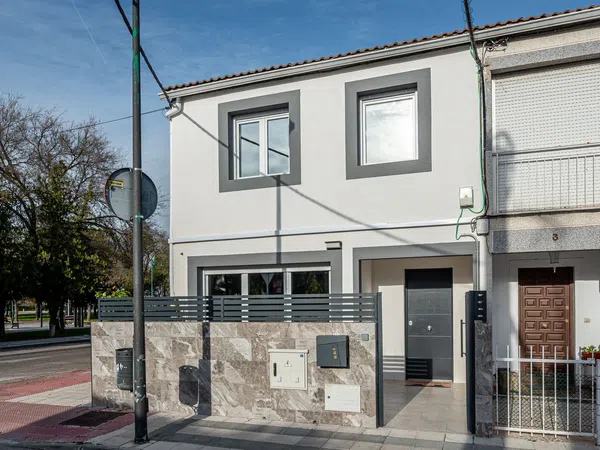 Chalet adosado en calle Santa Teresa de Jesús, 1 - Foto 2