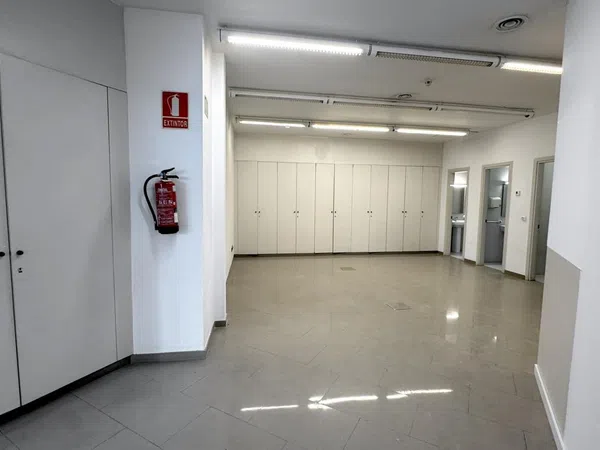 Local en Avenida de Josep Tarradellas - Foto 23