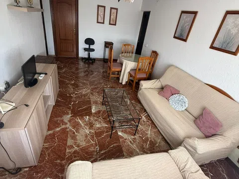 Piso en plaza Profesor Tierno Galván, 14