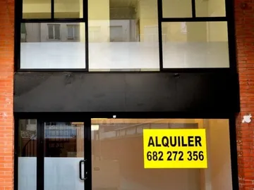 Local comercial en  Carrer d'Àngel Guimerà 45 - Foto 1