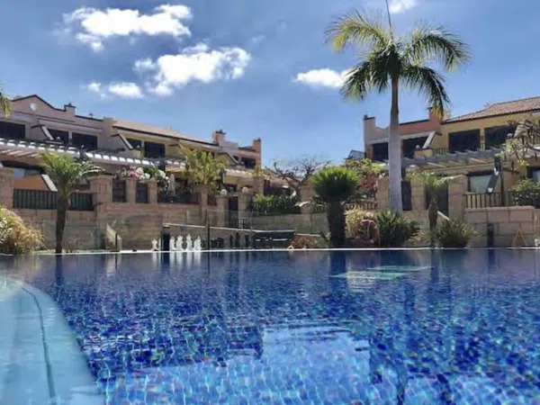 Chalet adosado en Avenida Virgen de Guadalupe, 5, La Caleta - Foto 1