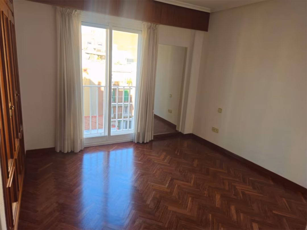 Piso en  Calle del Marqués de Viana 51 - Foto 3