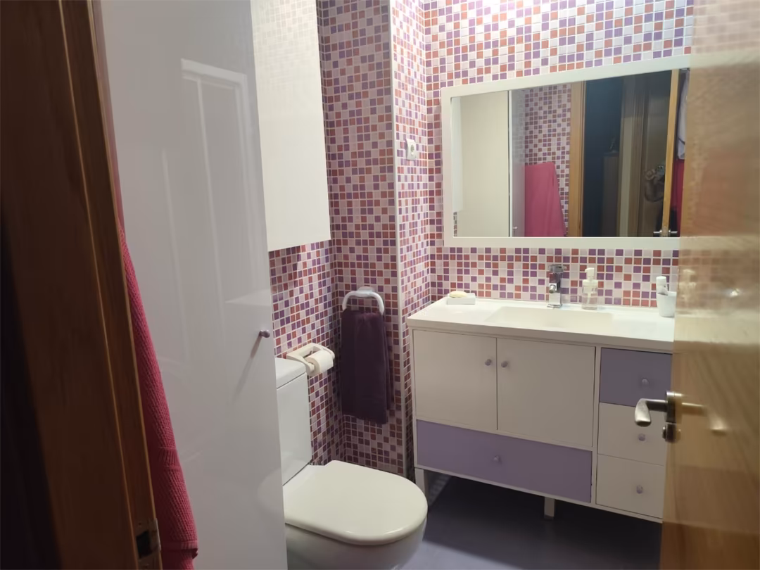 Piso en  Calle de Melchor Fernández Almagro 29 - Foto 11