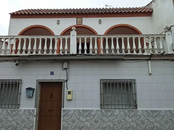 Chalet adosado en Avenida de la Constitucion, 17 - Foto 2