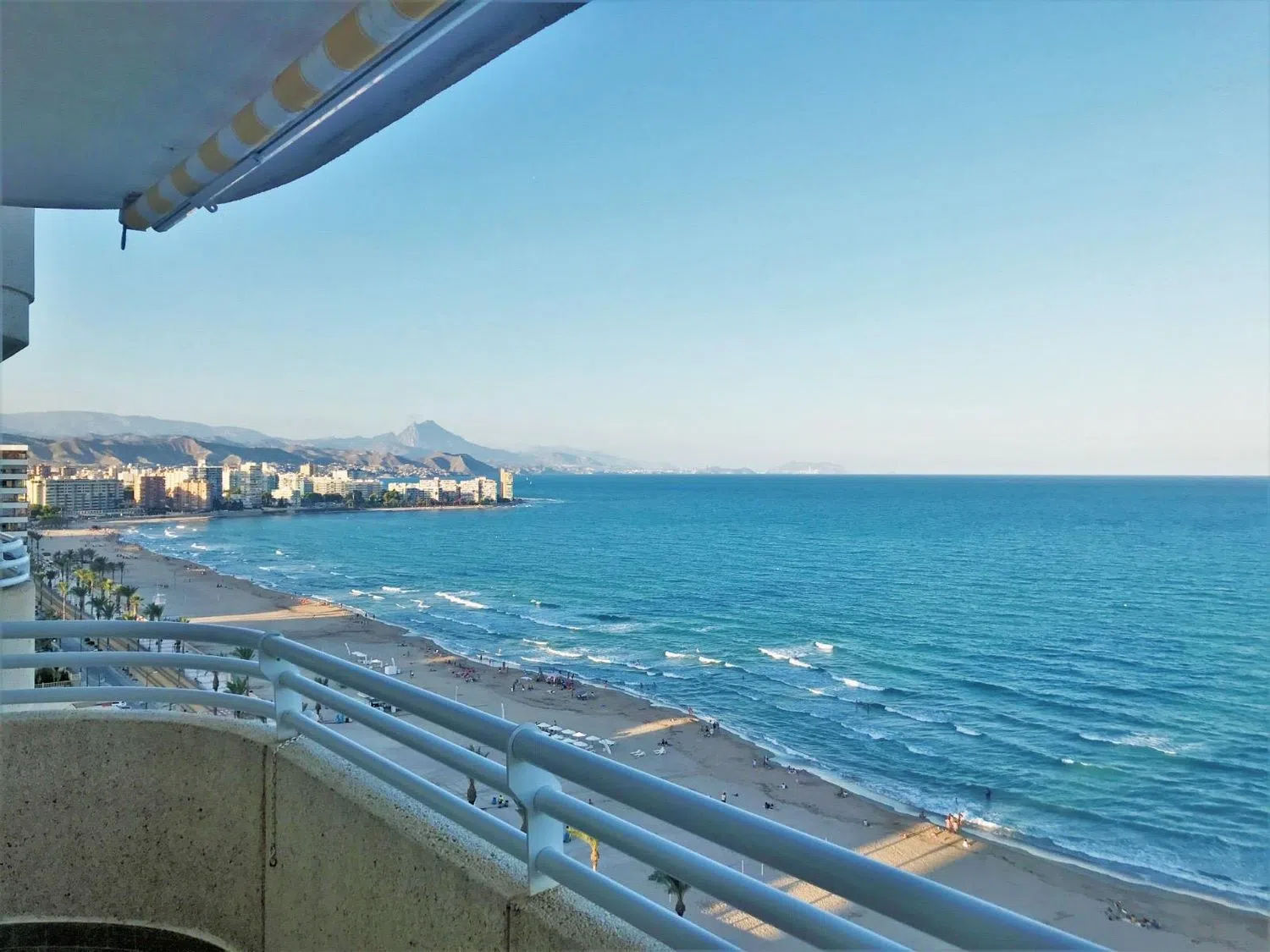 Chalet adosado en calle Trident, 8 - Foto 1