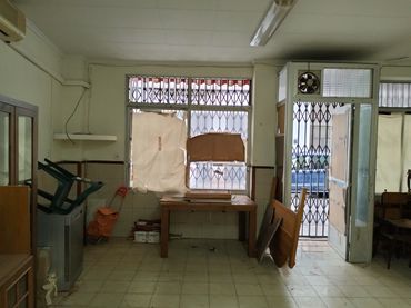 Planta baja en  Carrer Gómez Ferrer 42 - Foto 1