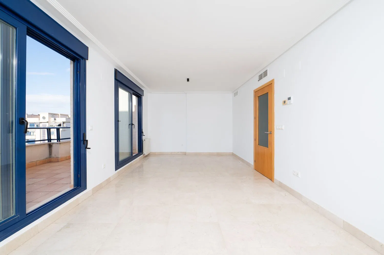 Ático en calle Enfermera Angelina Ceballos Quintanal - Foto 4