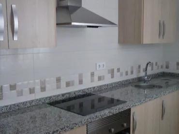 Planta baja en  Avenida Molinillo 8 - Foto 2