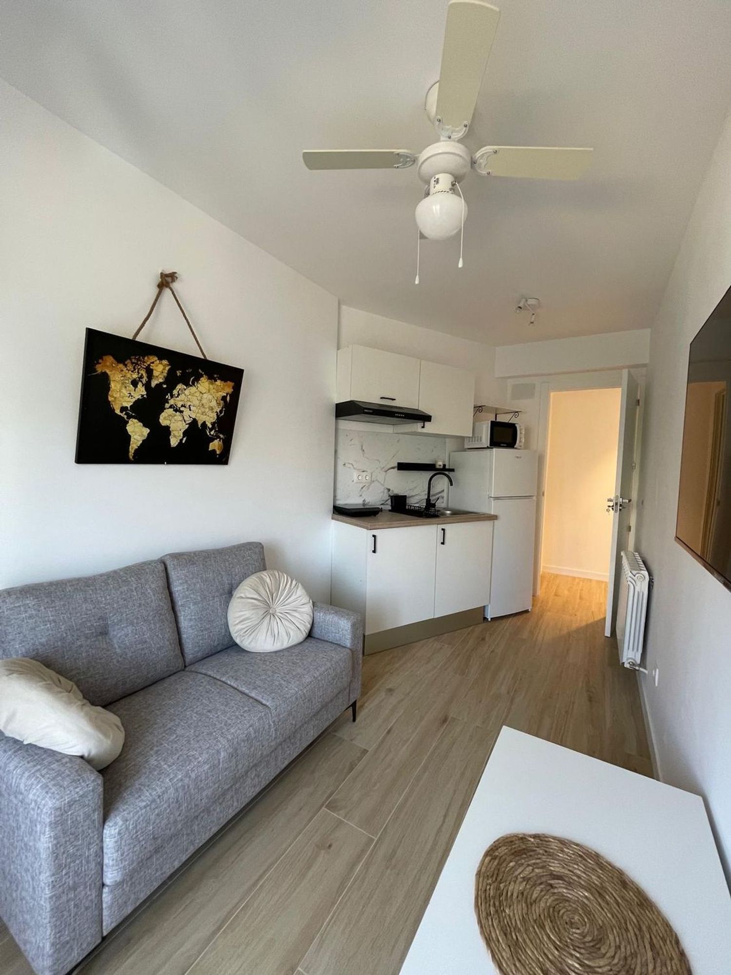 Estudio en calle de Zaida, 43