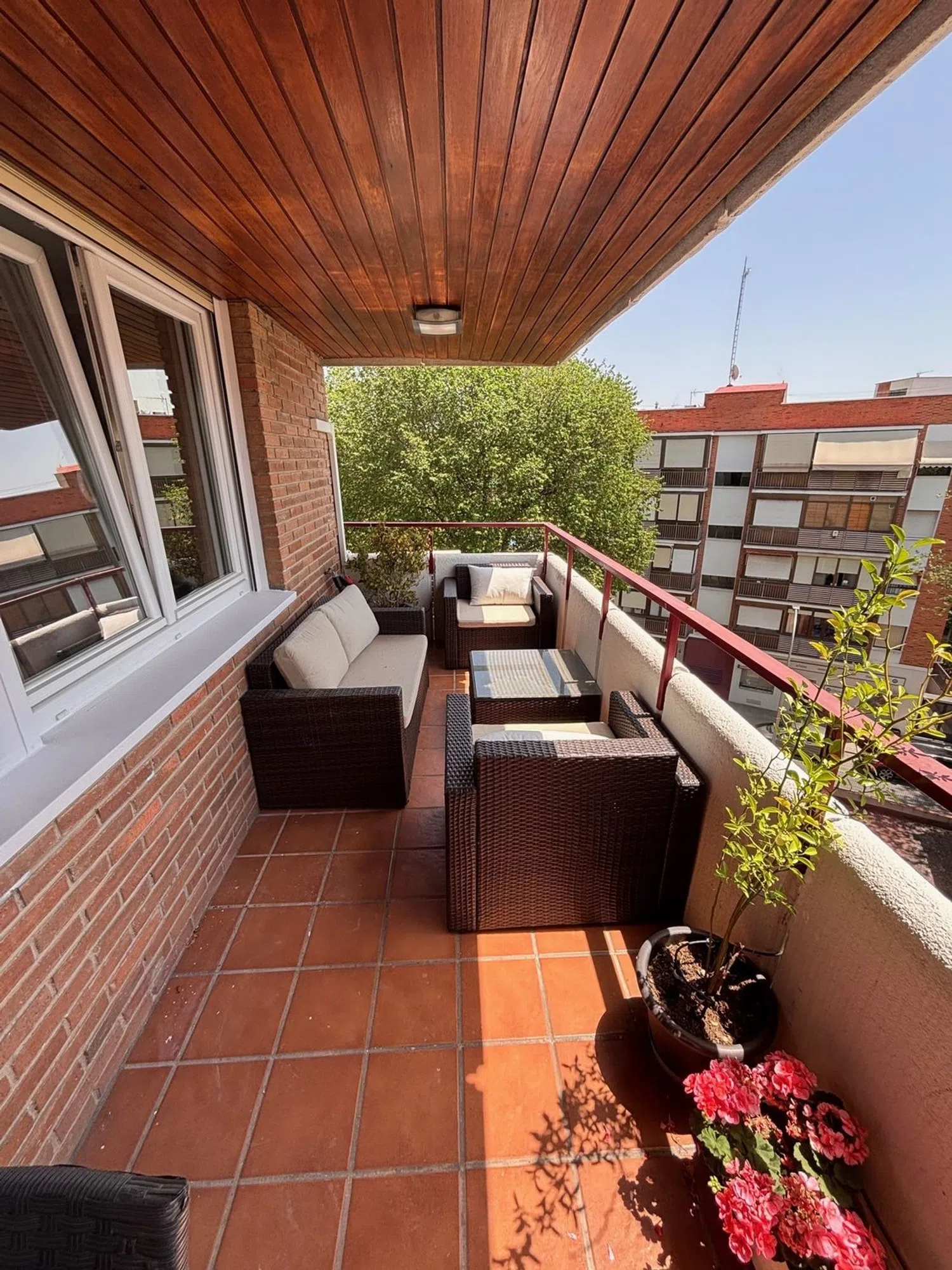Piso en Barrio Nueva España - Foto 2