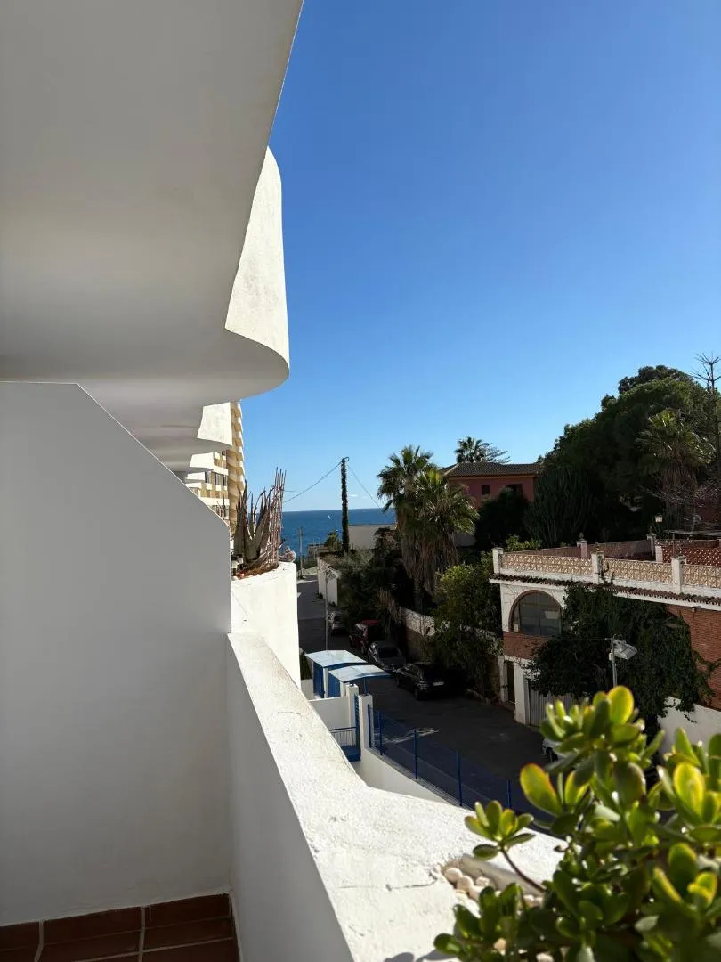 Piso en  Calle Torrealmádena 5 - Foto 1