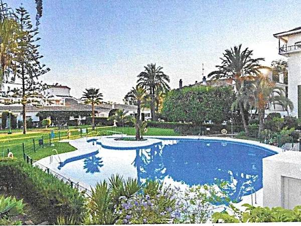 Piso en Calle Margarita, 3, La Carolina-Guadalpín - Foto 1