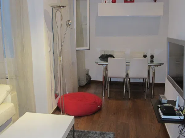 Piso en calle de Raimundo Fernández Villaverde, 15