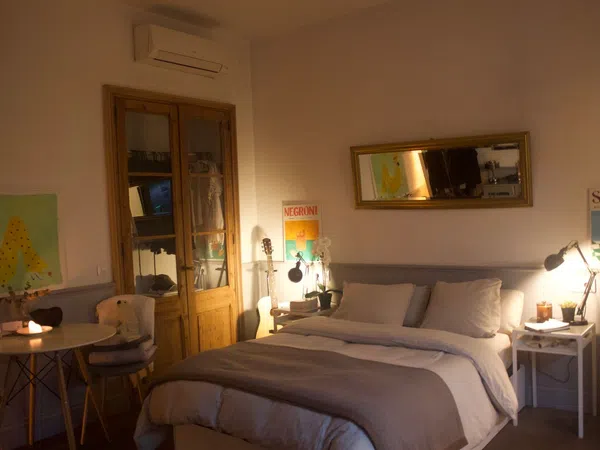 Estudio en ronda de Sant Pere, 70