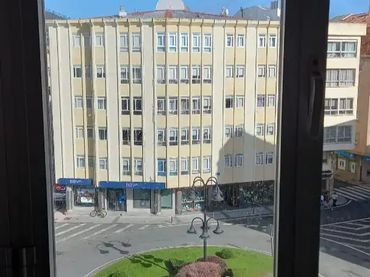 Piso en  Praza de Galicia 1 - Foto 2