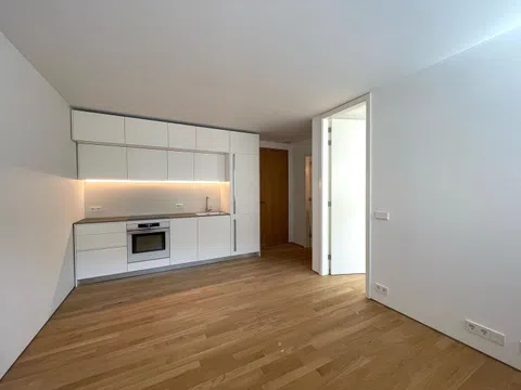 Estudio en calle de Javier Ferrero, 9 -13 - Foto 1