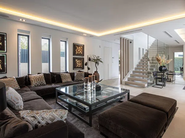 Casa independiente en Barrio La Carolina-Guadalpín - Foto 10