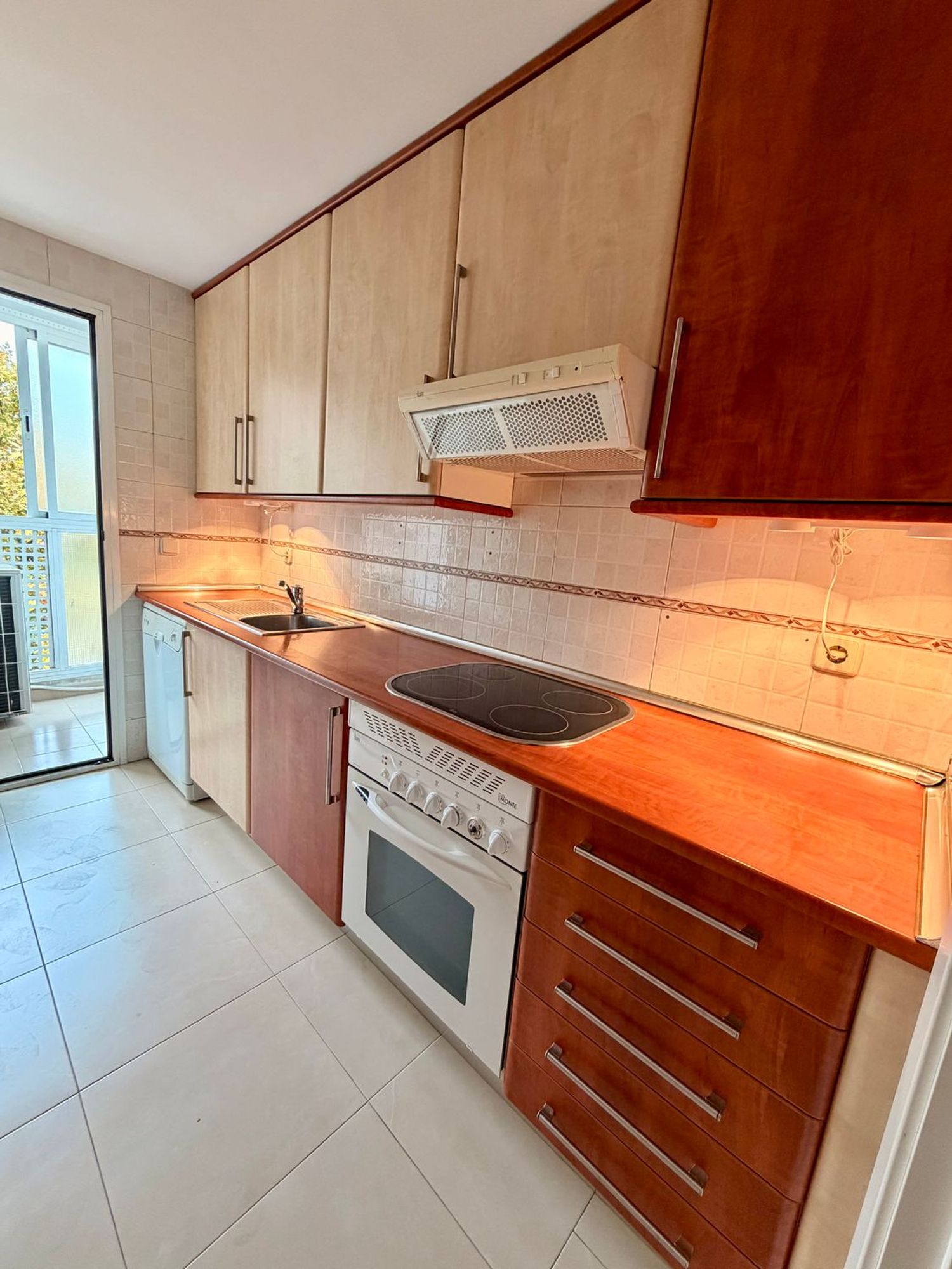 Piso en calle Bahía de Almería, 13 - Foto 9