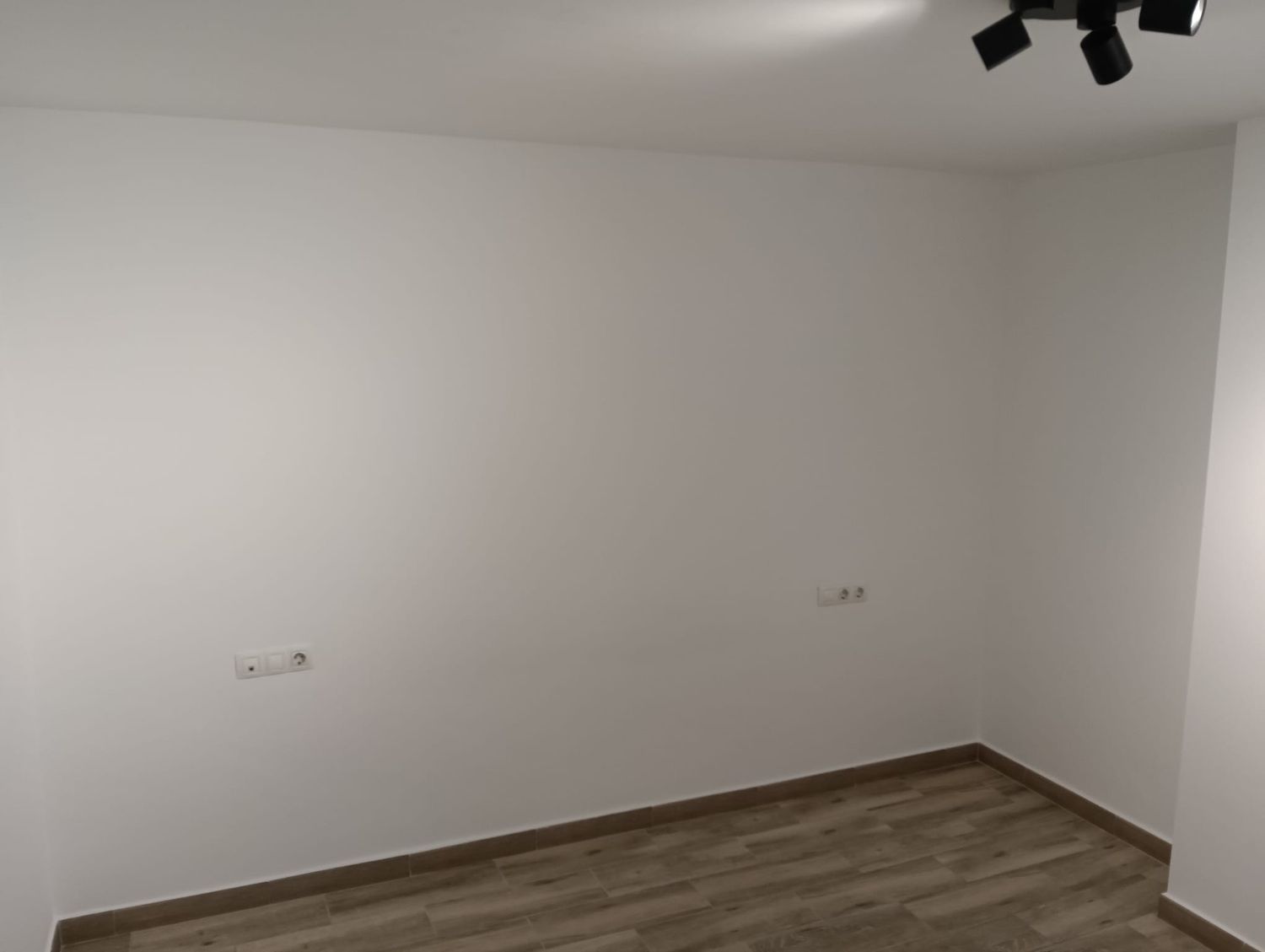 Piso en Barrio Buhaira - Huerta del Rey - Foto 10