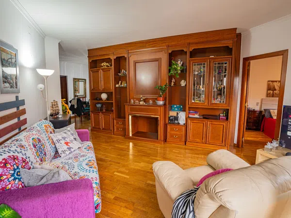 Piso en calle de Roger de Flor, 142 - Foto 2